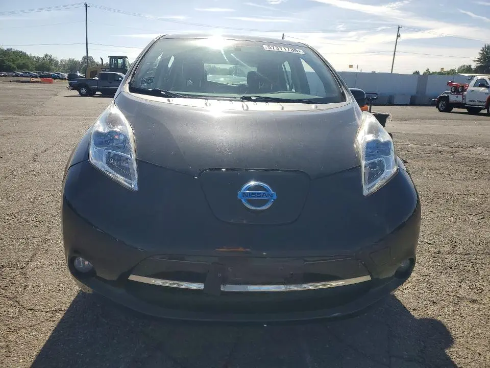 2013 NISSAN LEAF S  
