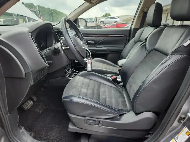2019 MITSUBISHI OUTLANDER SE