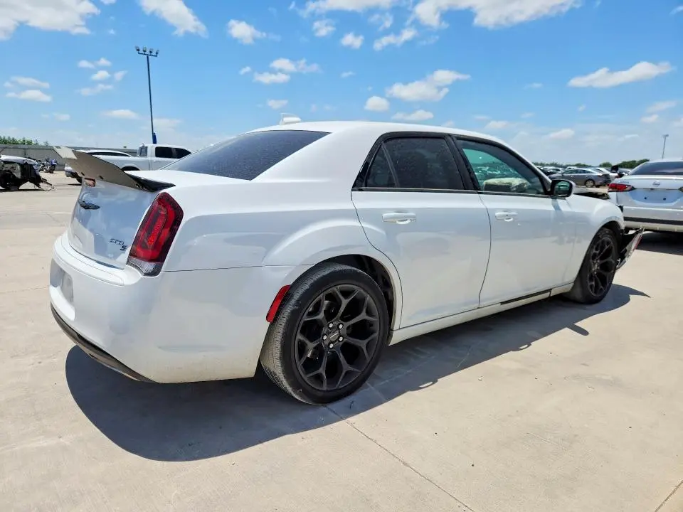 2019 CHRYSLER 300 S  