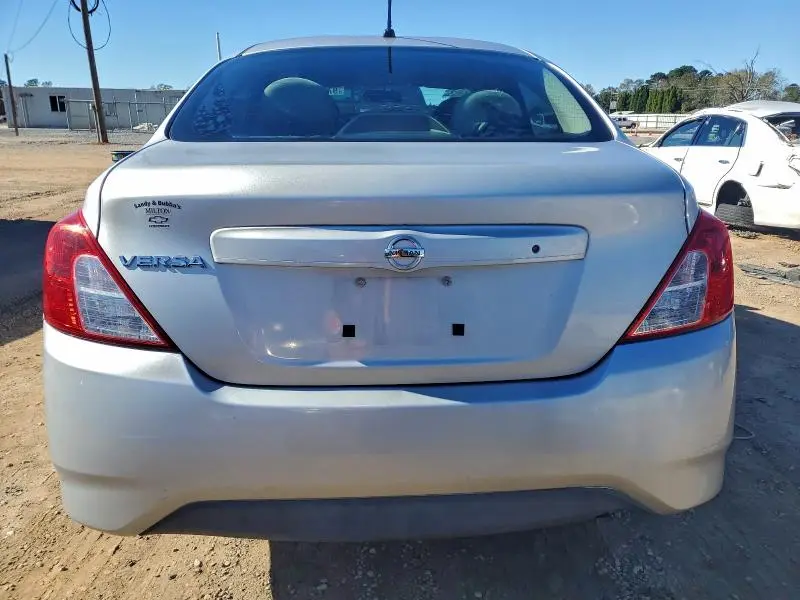 2015 NISSAN VERSA S  