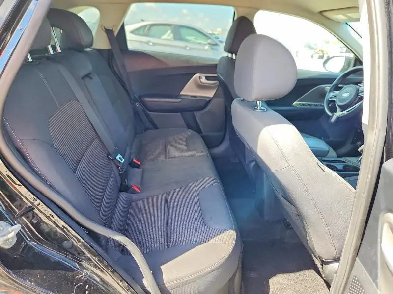 2019 KIA NIRO LX  