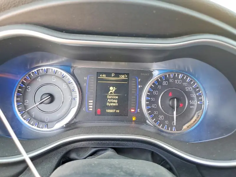 2016 CHRYSLER 200 LIMITED  