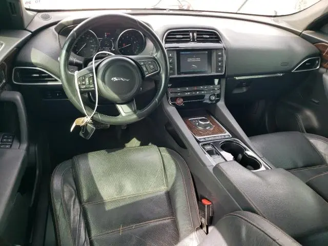 2017 JAGUAR F-PACE PRESTIGE  