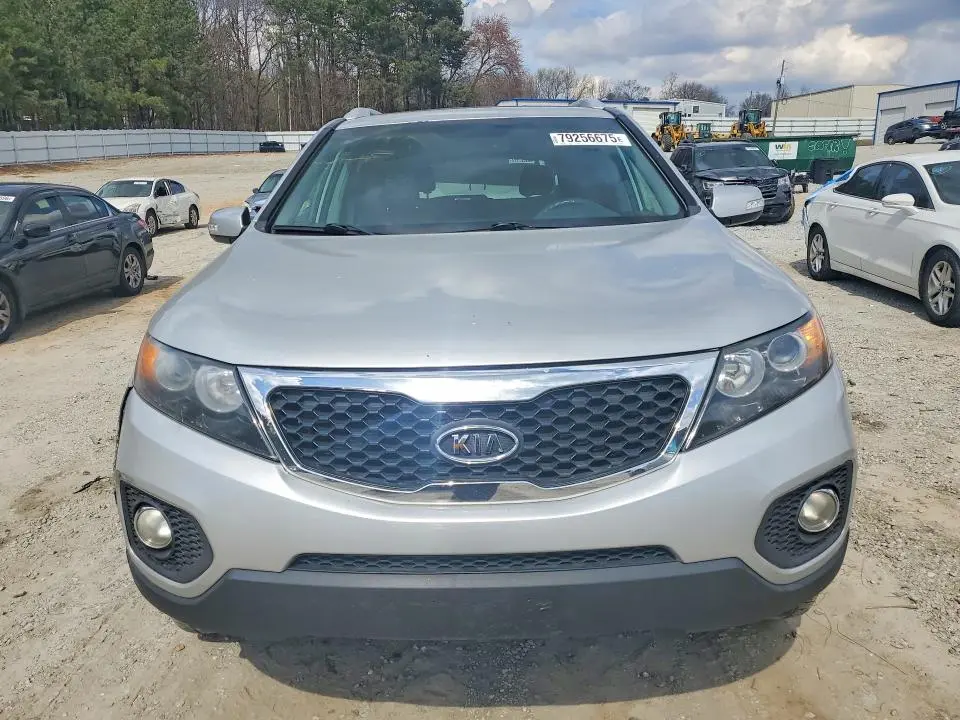 2011 KIA SORENTO LX  
