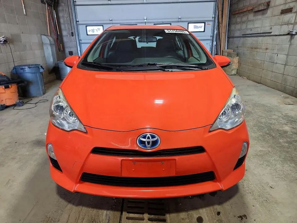 2014 TOYOTA PRIUS C TWO  