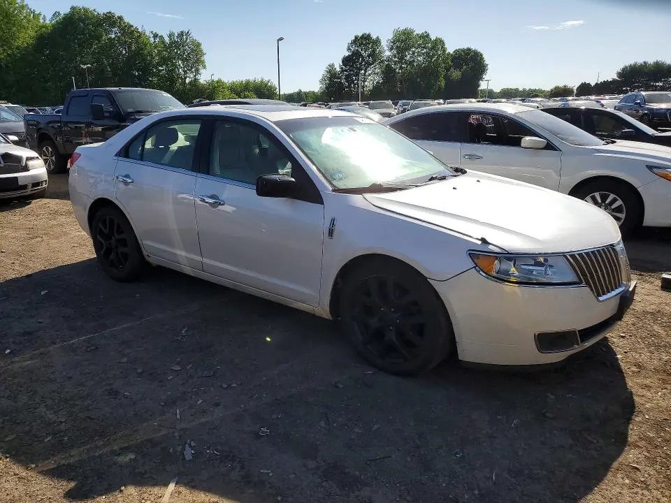 2011 LINCOLN MKZ   