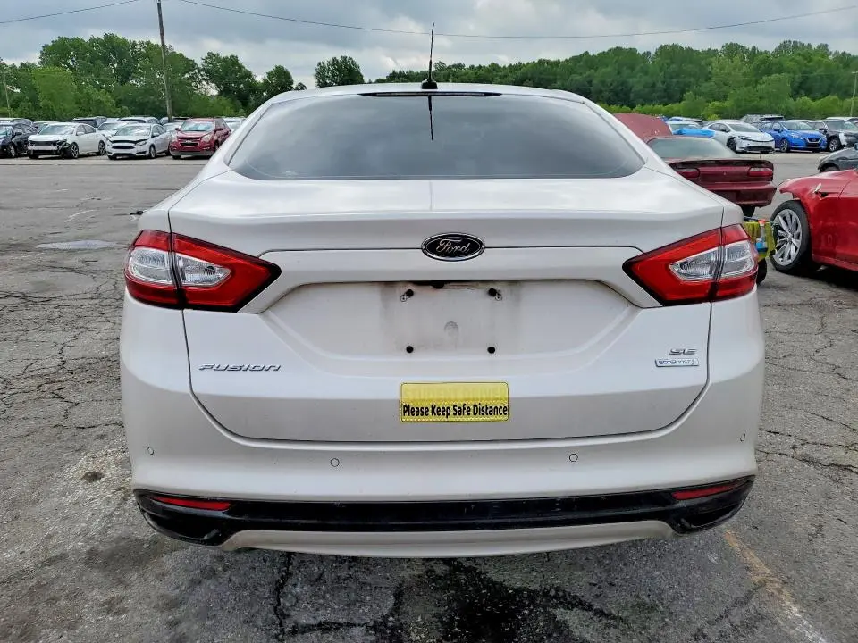 2013 FORD FUSION SE  
