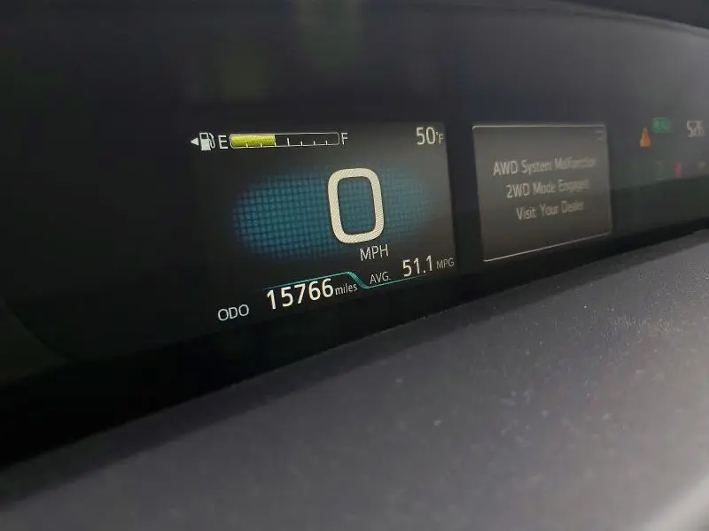 2022 TOYOTA PRIUS XLE AWD-E  