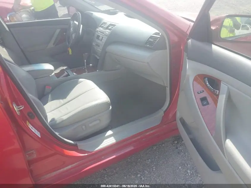 2010 TOYOTA CAMRY HYBRID  