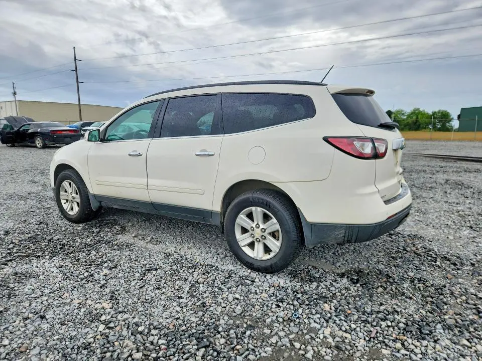 2014 CHEVROLET TRAVERSE LT  