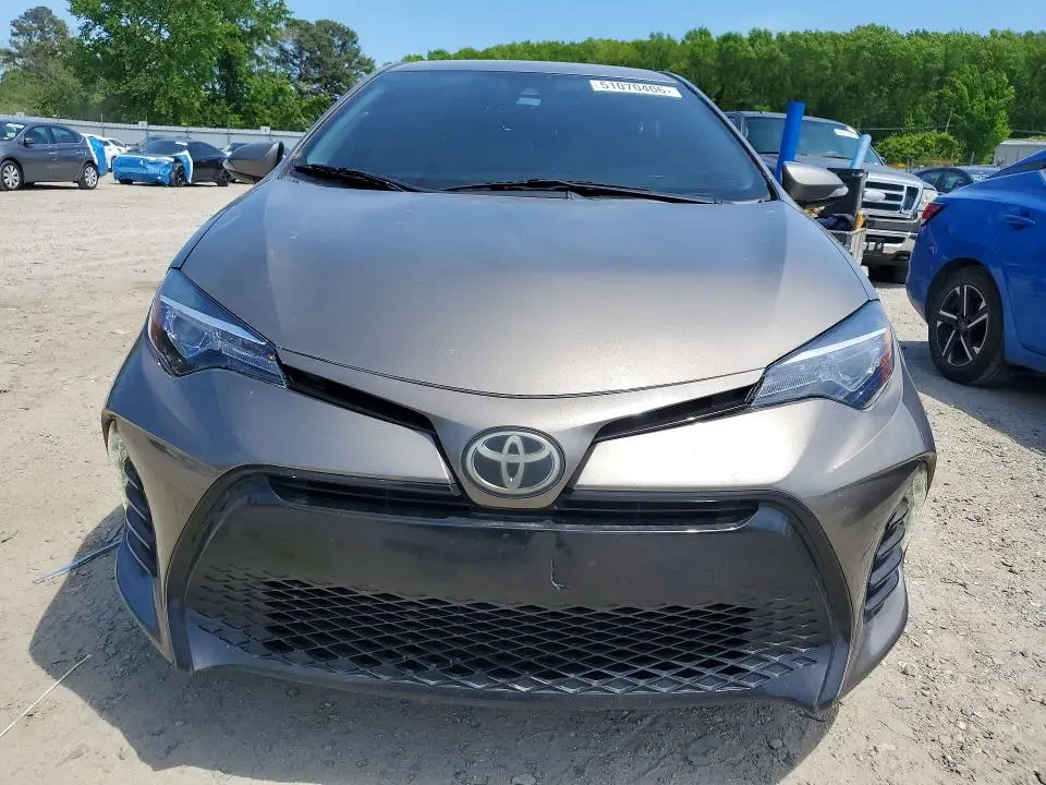 2017 TOYOTA COROLLA SE  