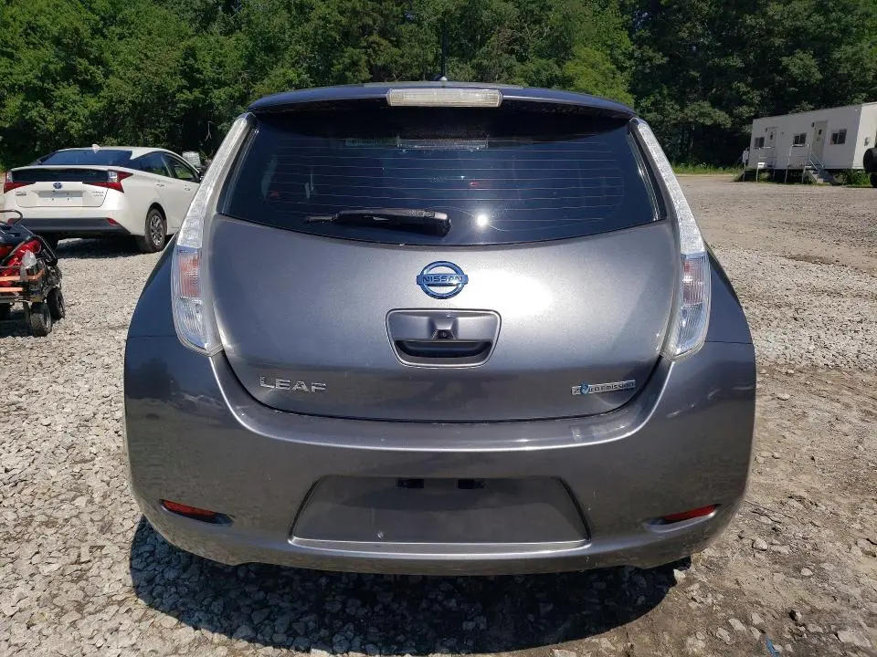 2015 NISSAN LEAF S  