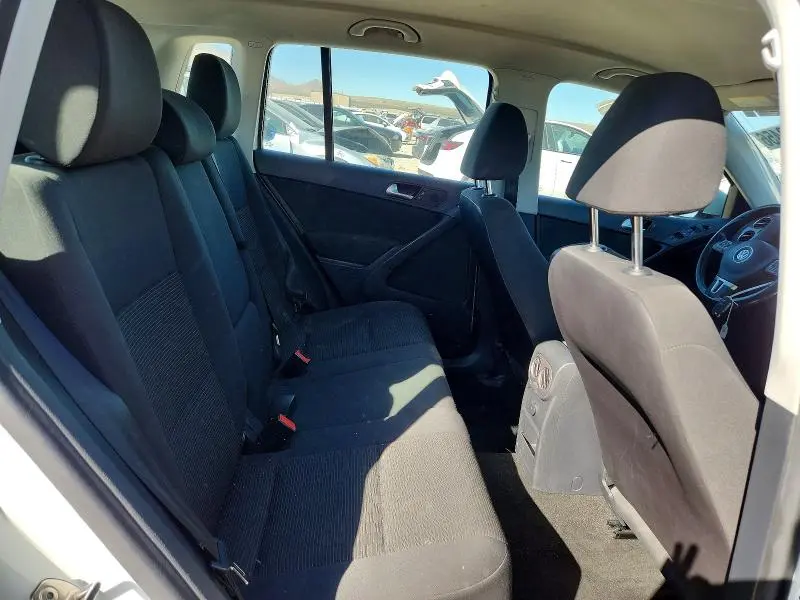 2017 VOLKSWAGEN TIGUAN S  