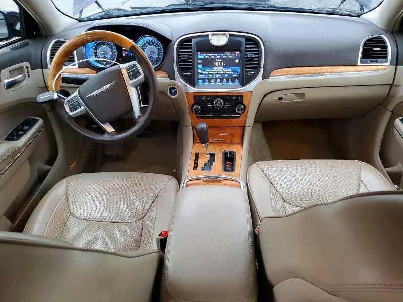 2013 CHRYSLER 300C   