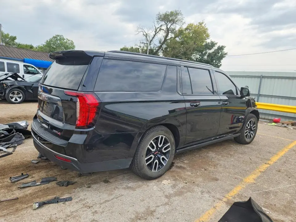 2021 GMC YUKON XL K1500 AT4  