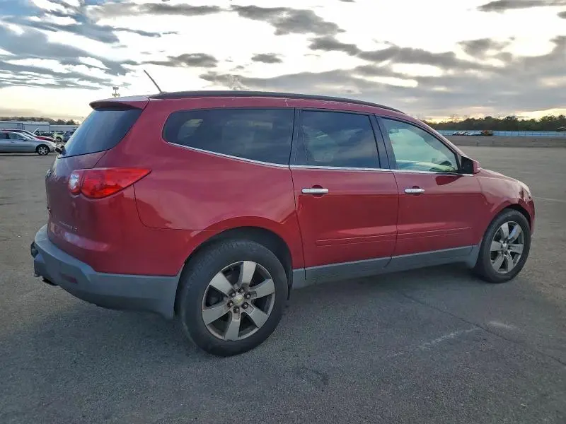 2012 CHEVROLET TRAVERSE LT  