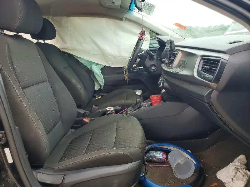 2023 KIA RIO LX  