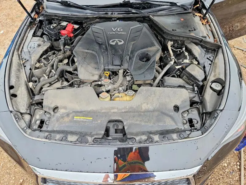 2022 INFINITI Q60 LUXE  
