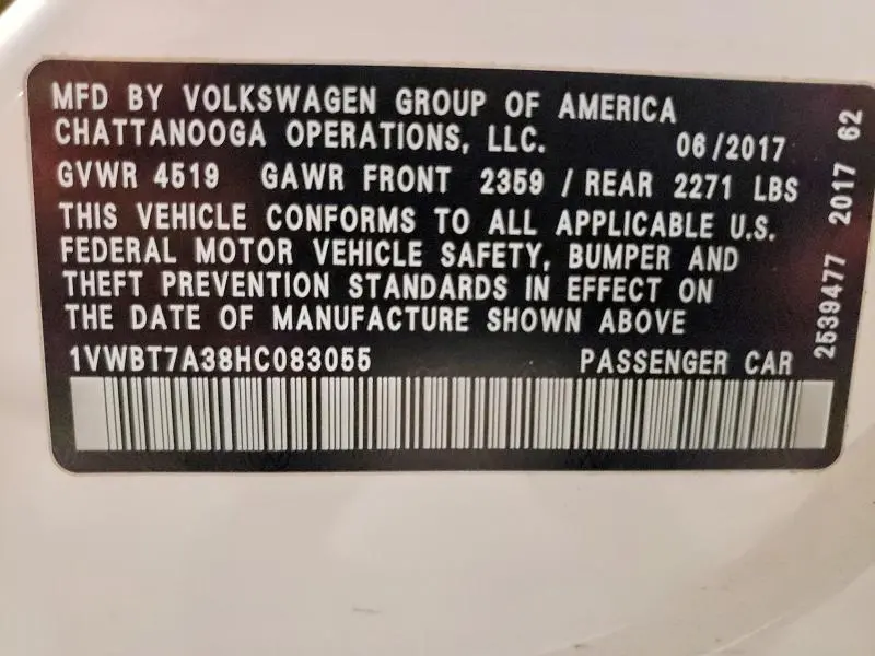 2017 VOLKSWAGEN PASSAT SE  