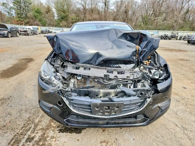 2018 MAZDA 3 TOURING  