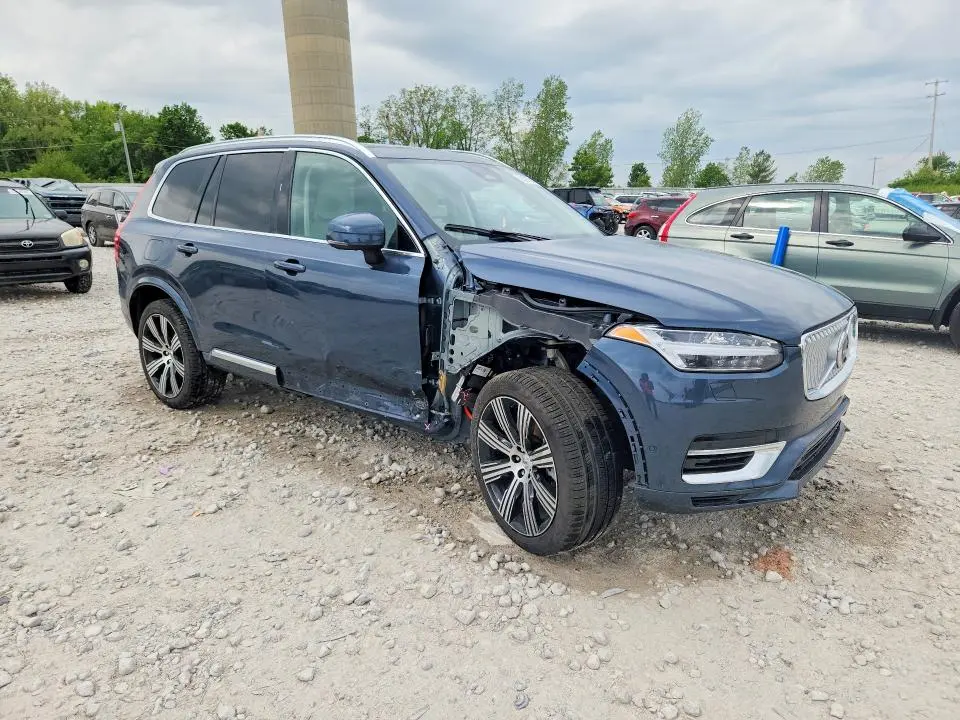 2025 VOLVO XC90 PLUS  