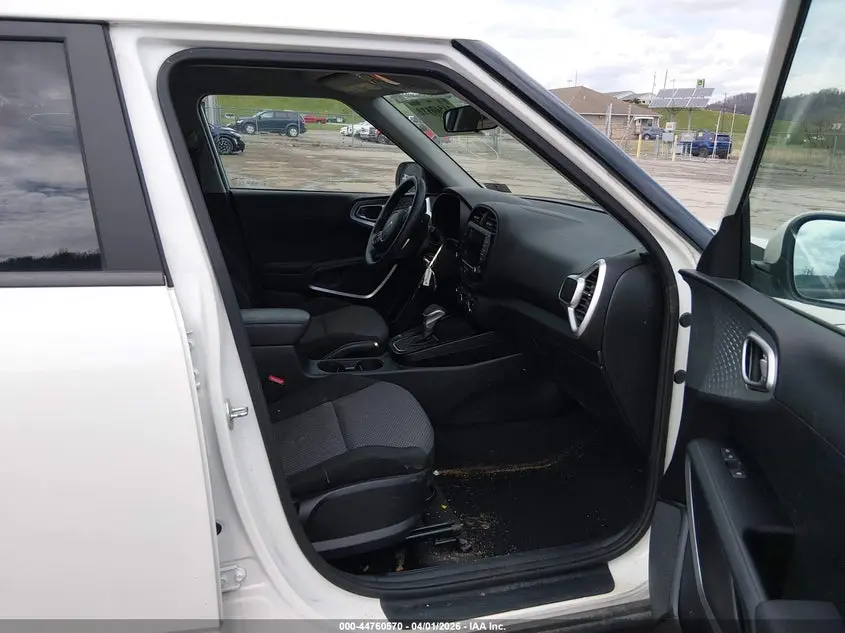 2022 KIA SOUL LX
