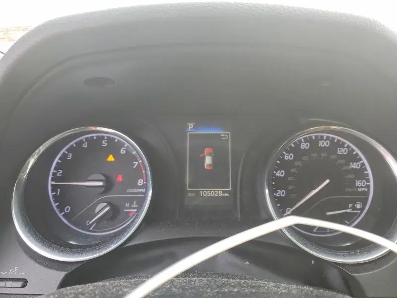 2019 TOYOTA CAMRY SE  