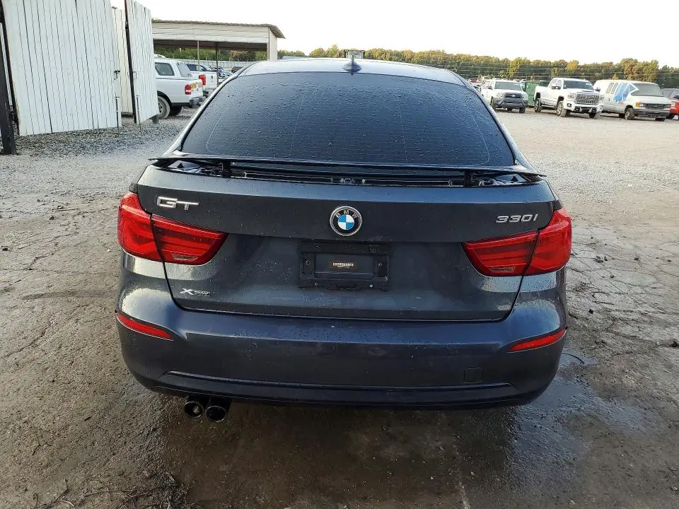 2017 BMW 330 XIGT  