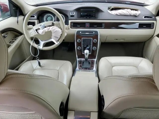 2013 VOLVO XC70 3.2  