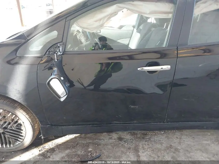 2025 NISSAN LEAF SV PLUS