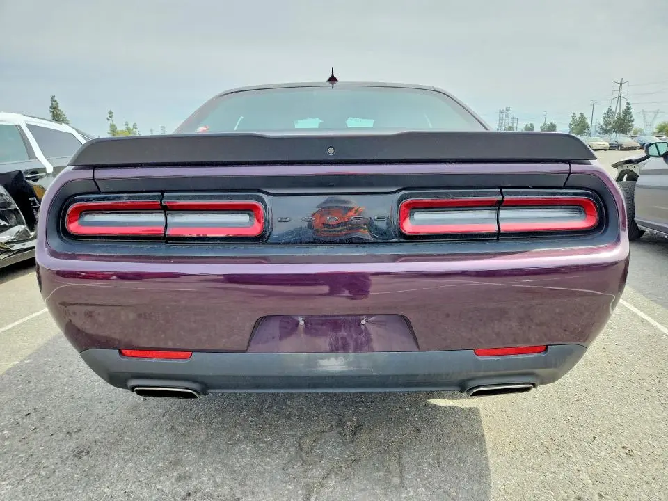 2022 DODGE CHALLENGER SXT  
