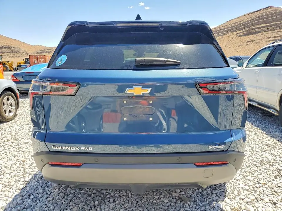 2025 CHEVROLET EQUINOX LT  