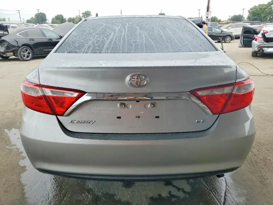 2015 TOYOTA CAMRY LE  