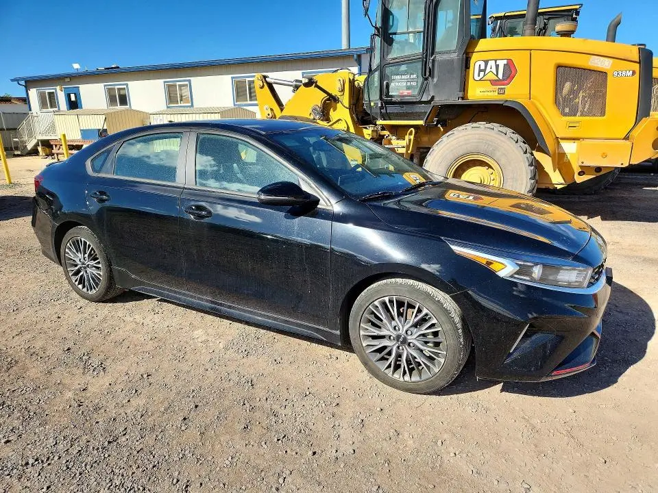 2023 KIA FORTE GT LINE  