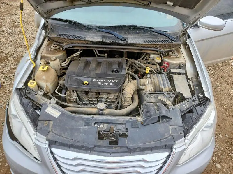 2012 CHRYSLER 200 LX  