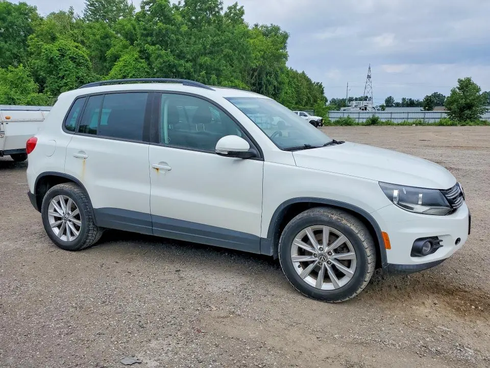 2015 VOLKSWAGEN TIGUAN S  