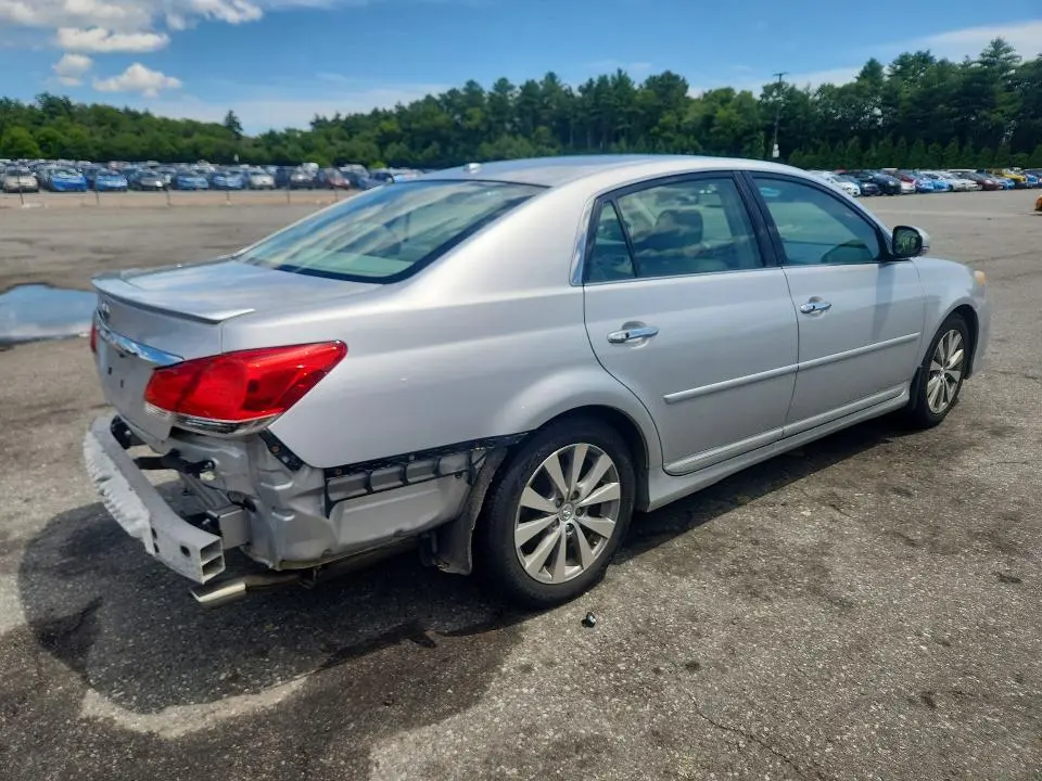 2012 TOYOTA AVALON LIMITED  