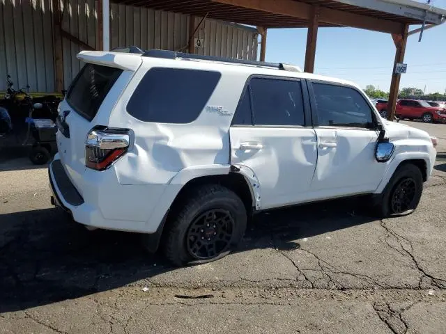 2023 TOYOTA 4RUNNER SE  