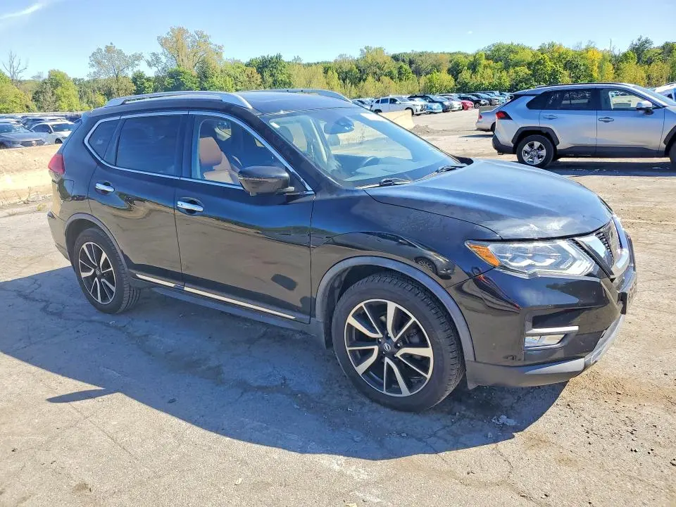 2017 NISSAN ROGUE SL  