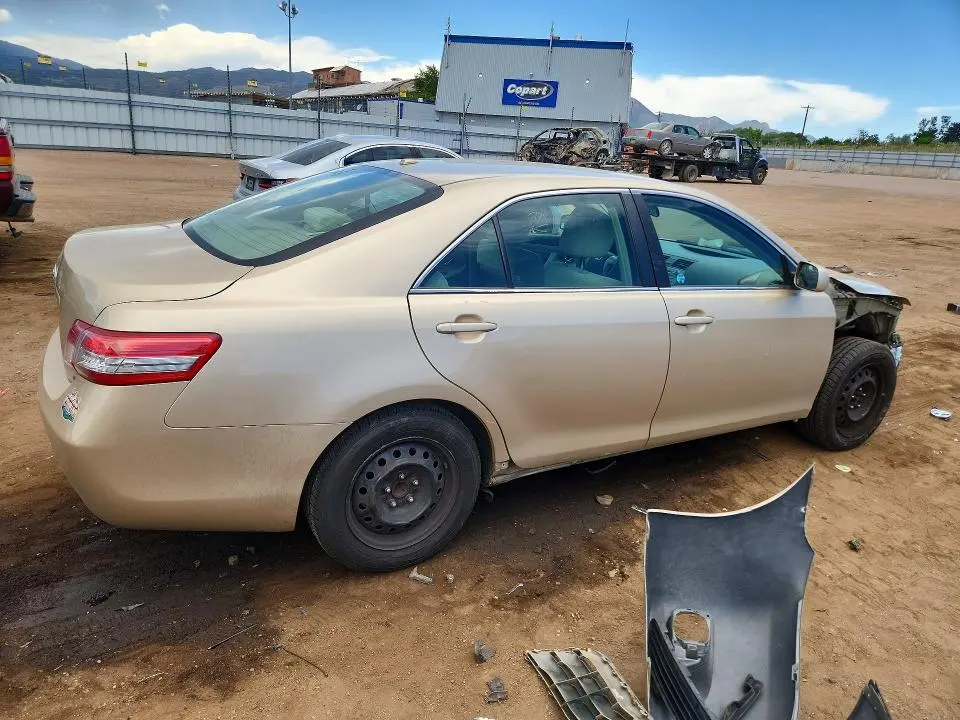 2011 TOYOTA CAMRY LE  