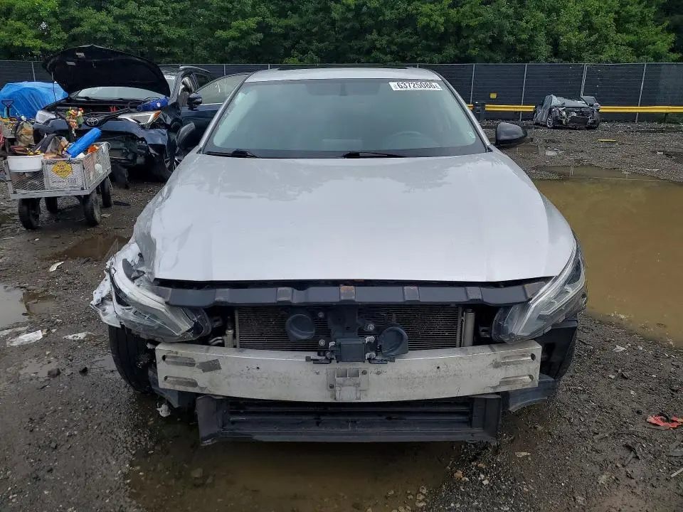 2019 NISSAN ALTIMA SR  