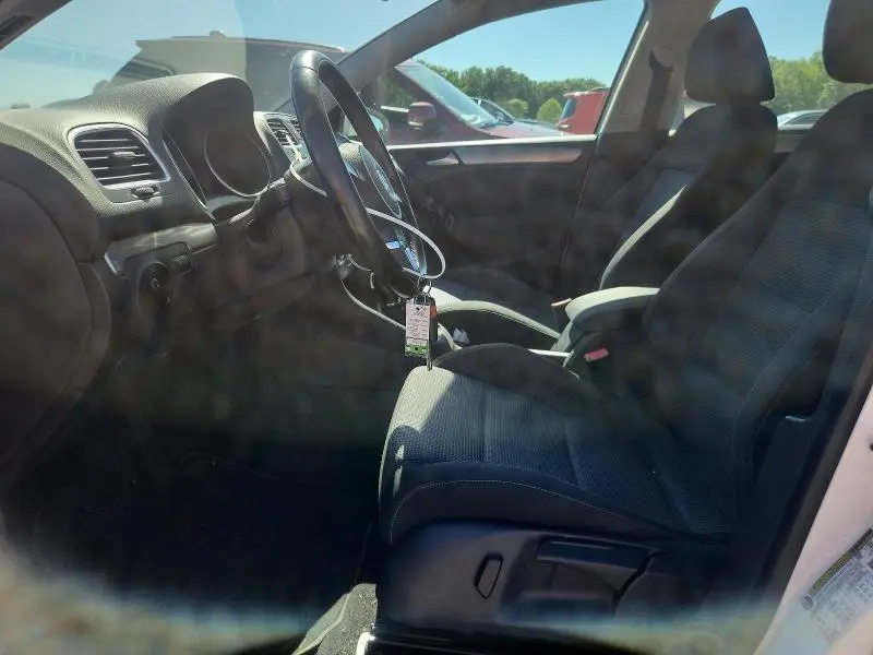 2013 VOLKSWAGEN GOLF   