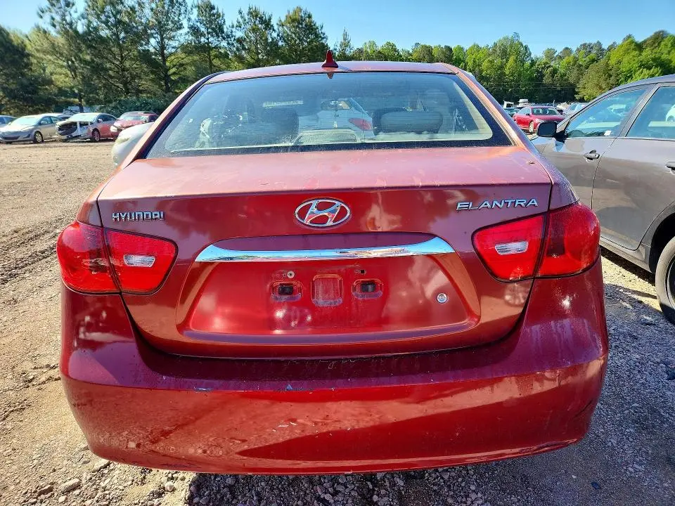 2010 HYUNDAI ELANTRA   