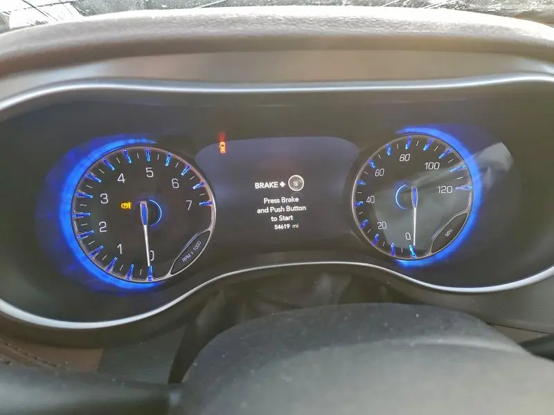 2017 CHRYSLER PACIFICA LIMITED  