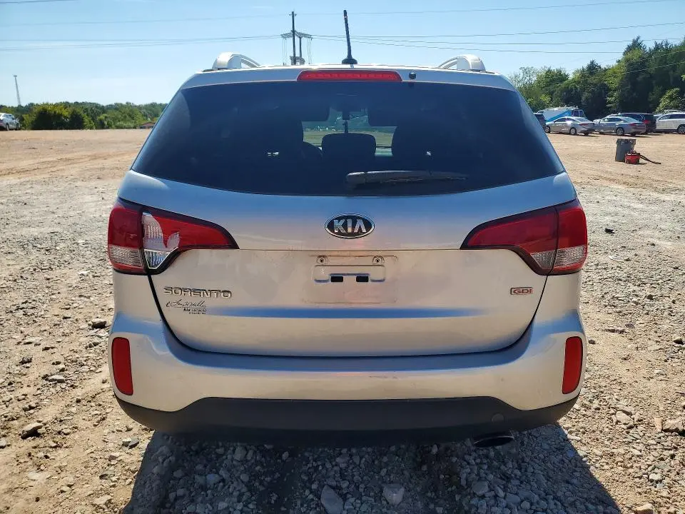 2014 KIA SORENTO LX  