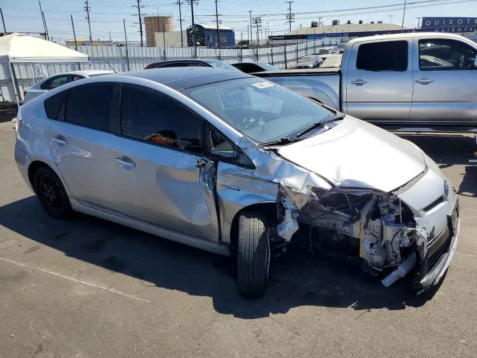 2013 TOYOTA PRIUS THREE  