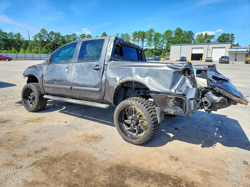 2012 NISSAN TITAN SV  
