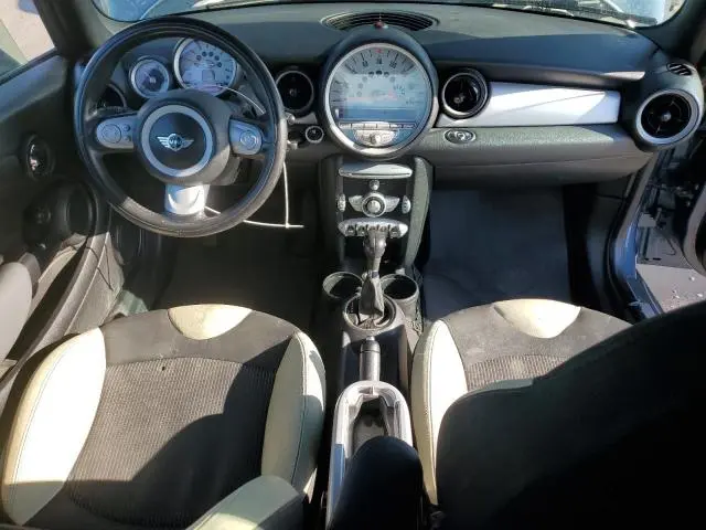 2010 MINI COOPER   