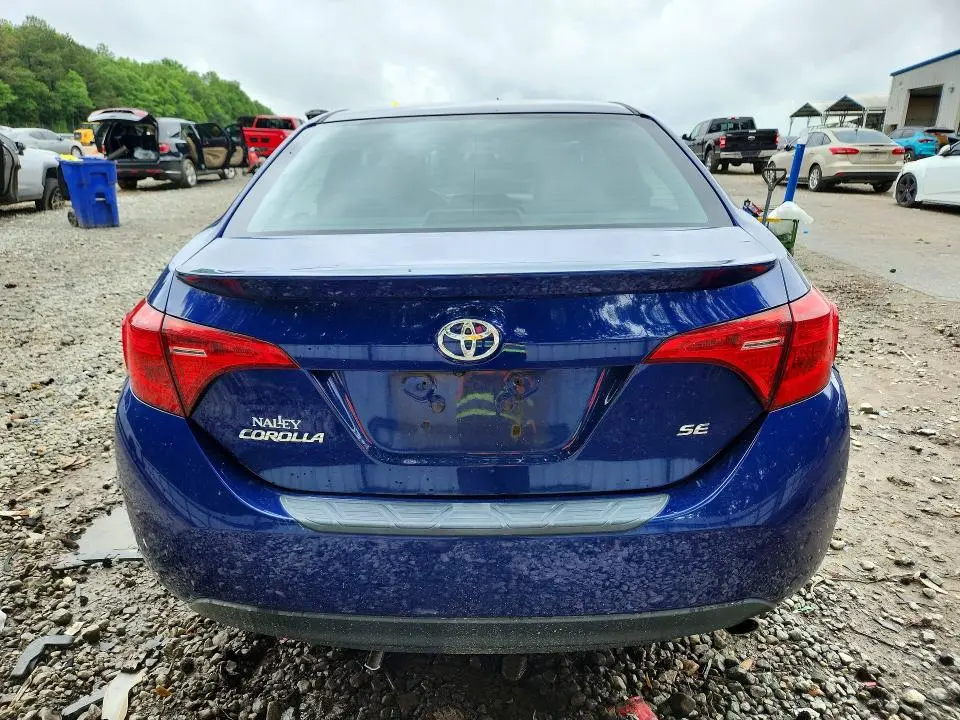 2019 TOYOTA COROLLA SE  