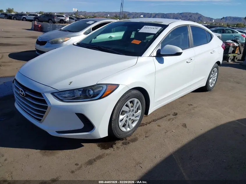 2018 HYUNDAI ELANTRA SE